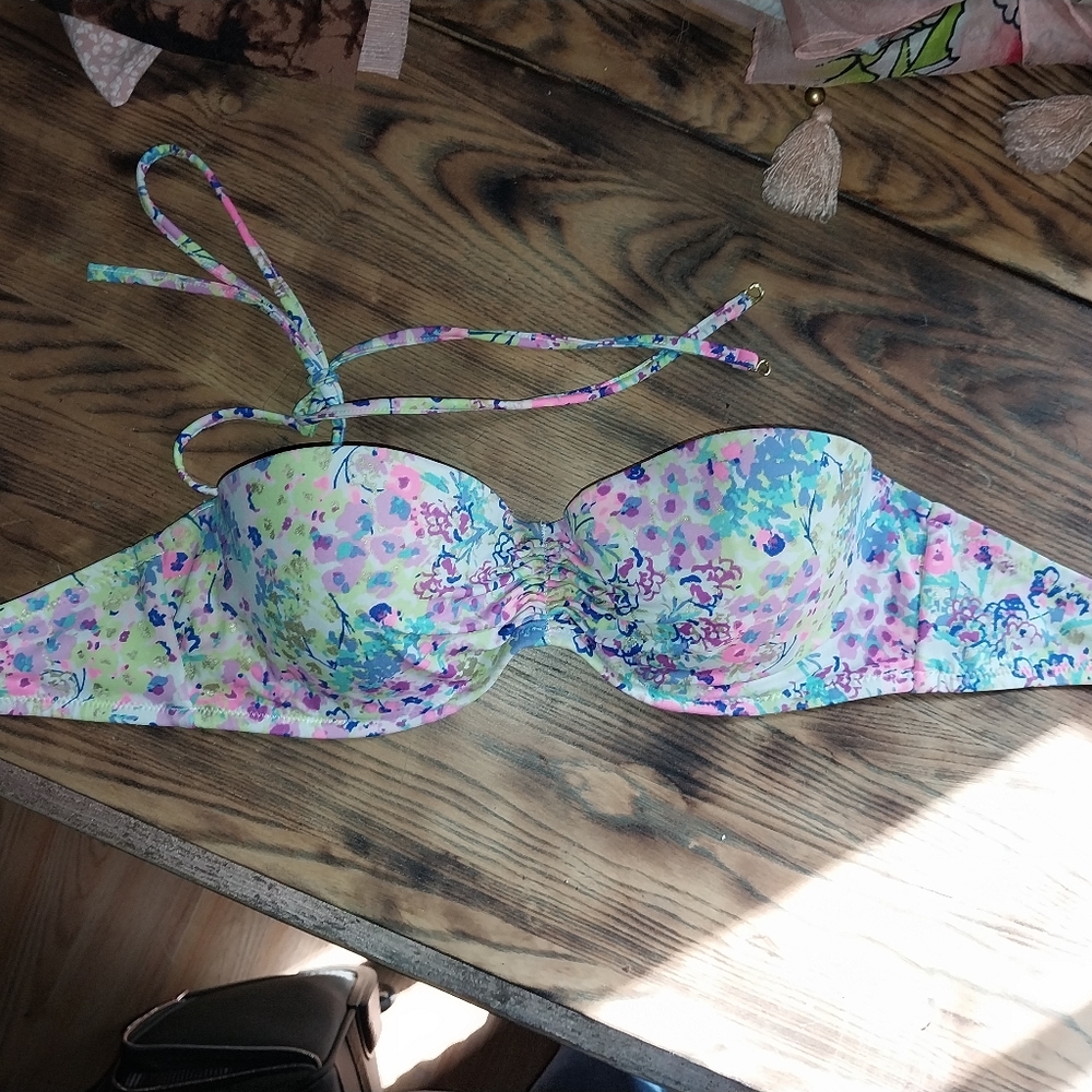 Victoria secret bikini top